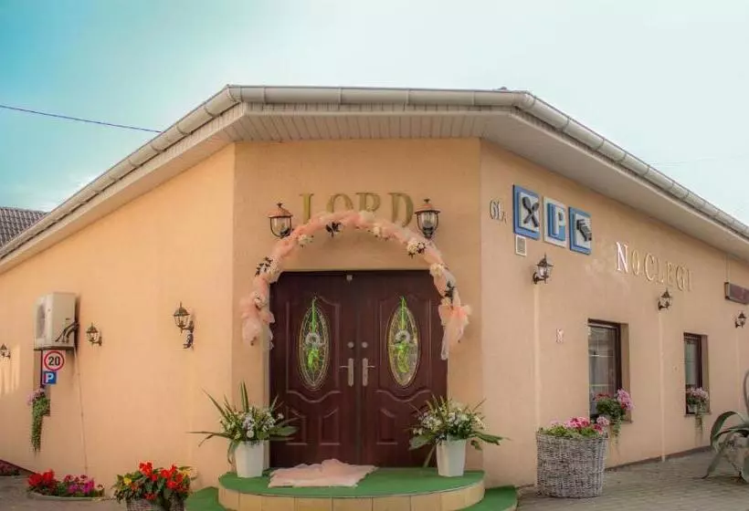 Aamiaismajoitus (B&B) Motelik Lord