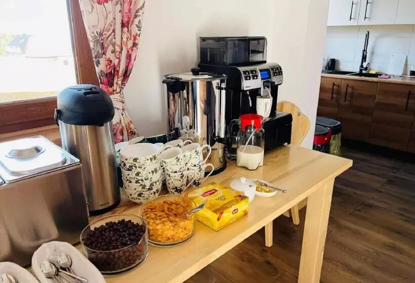 Aamiaismajoitus (B&B) Tarasówka U Zająca