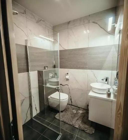 Aamiaismajoitus (B&B) Tarasówka U Zająca