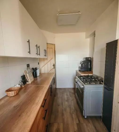 Aamiaismajoitus (B&B) Tarasówka U Zająca