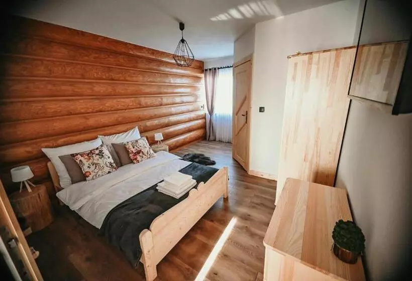 Aamiaismajoitus (B&B) Tarasówka U Zająca