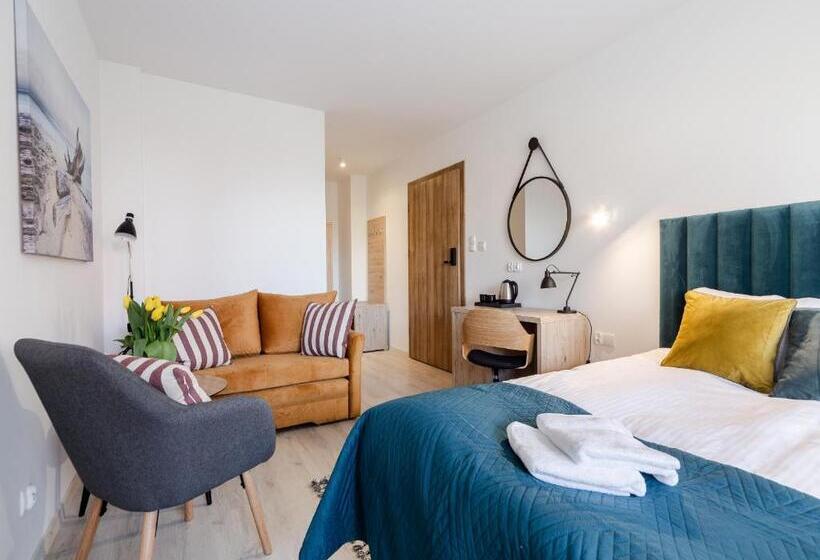 住宿加早餐  Villa Natura Rewa