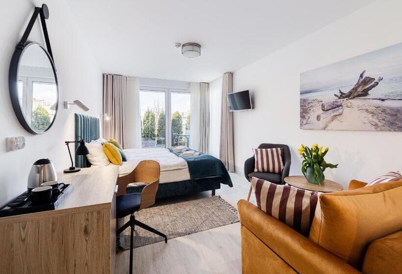 住宿加早餐  Villa Natura Rewa