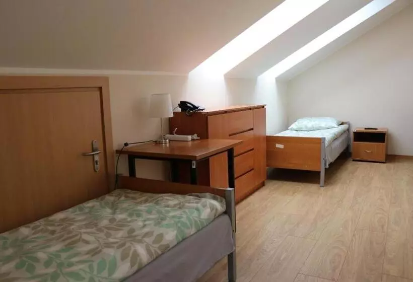 Dom Studenta Pans   Akademik, Hostel