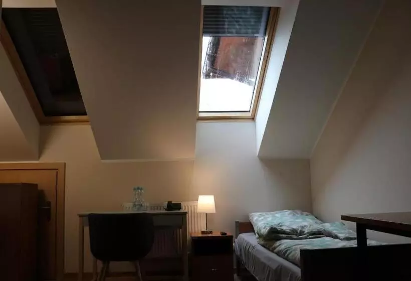 Dom Studenta Pans   Akademik, Hostel