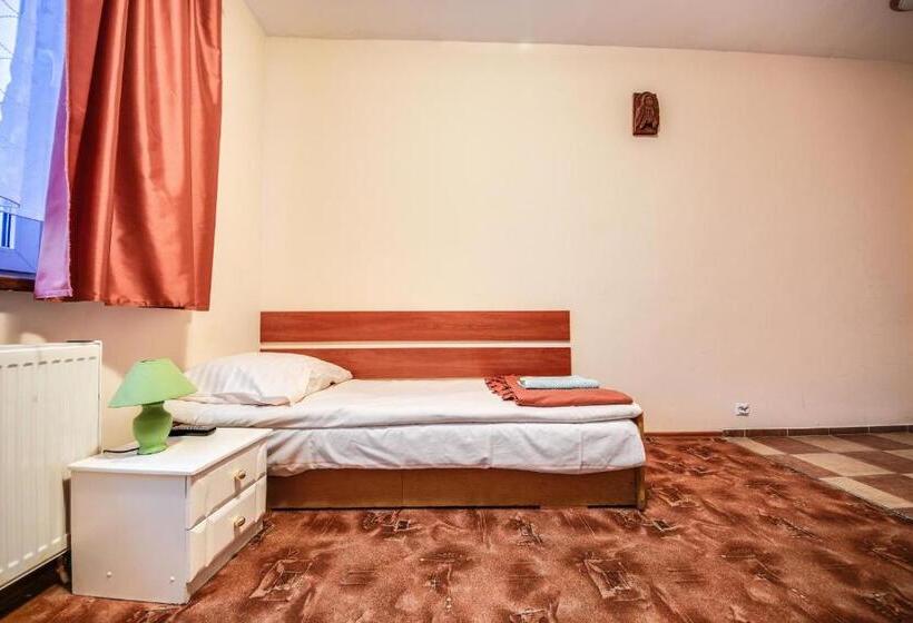 酒店 Gościniec Strwiąż