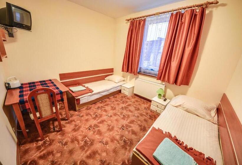 酒店 Gościniec Strwiąż