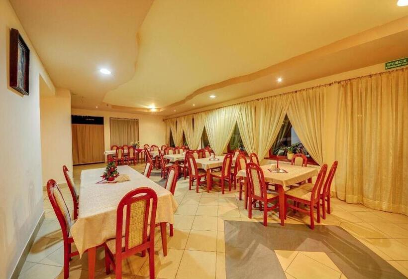 酒店 Gościniec Strwiąż