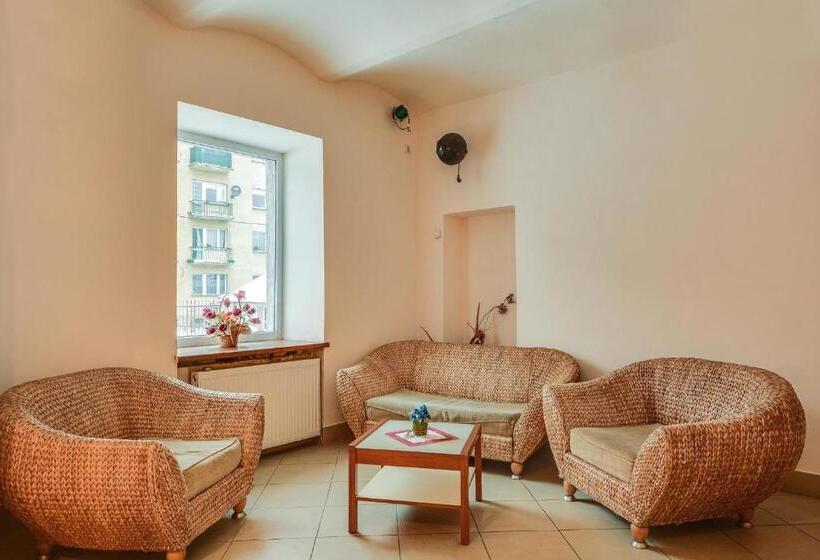 酒店 Gościniec Strwiąż