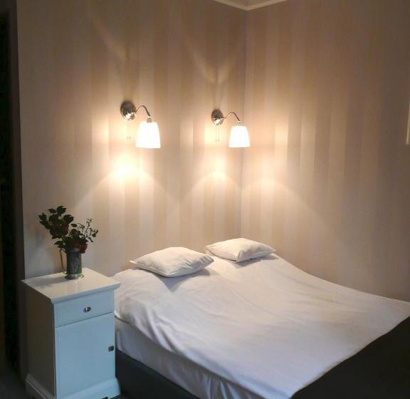 酒店 Leśny Dworek