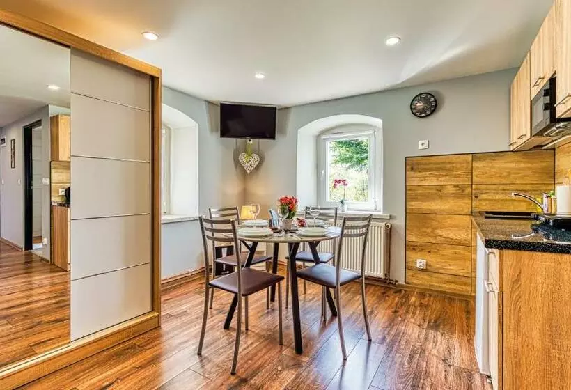 Hotelli Maja Apartamenty Z Widokiem