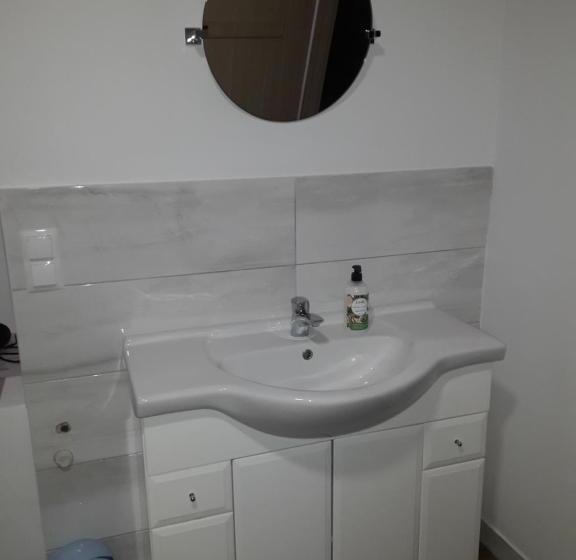 בית מלון כפרי Ostoja Becejły