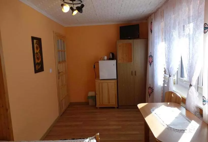 ホテル Noclegi Przy Szlaku
