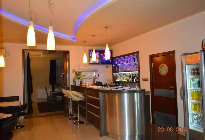 Hotelli Zajazd Złota Podkowa