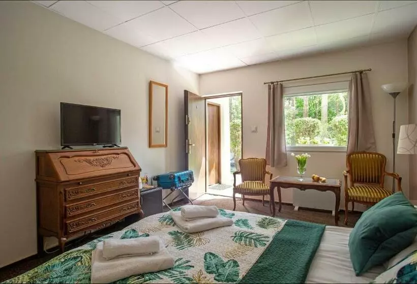 Motelli Noclegi Pod Dębem U Jakuba