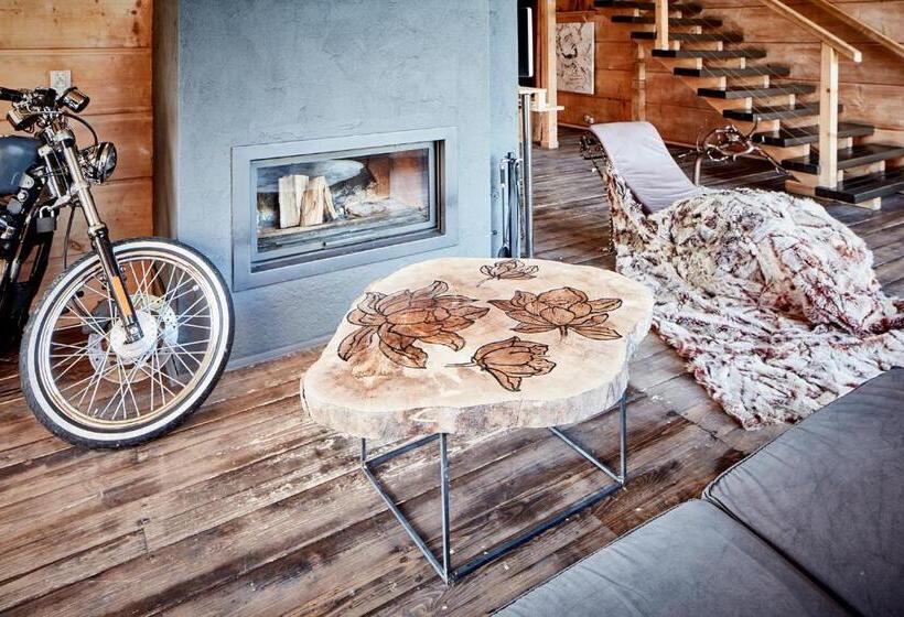 No Name Luxury Hotel & Spa