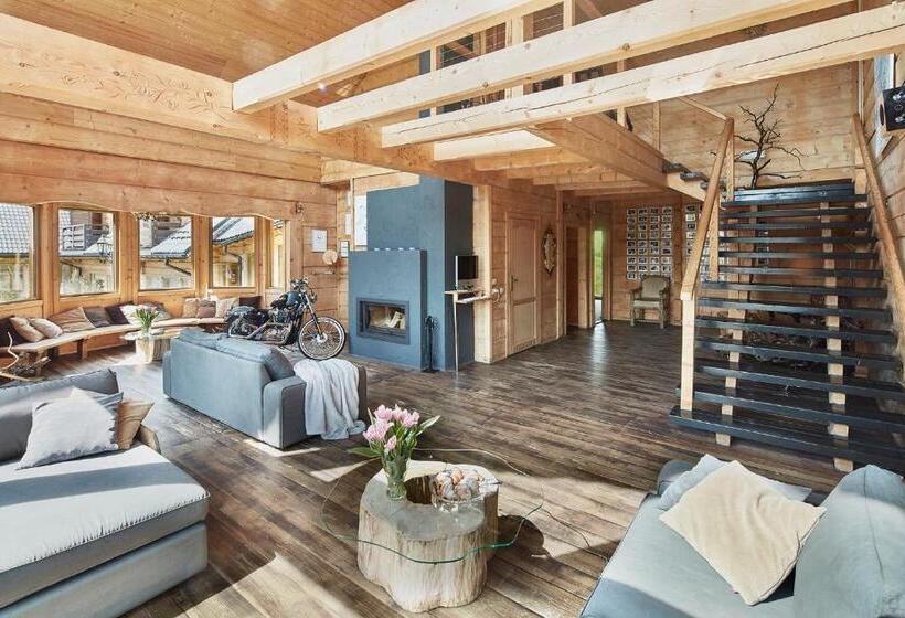 No Name Luxury Hotel & Spa