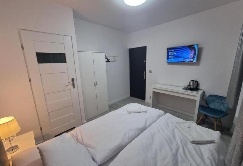 פנסיון Snow Queen