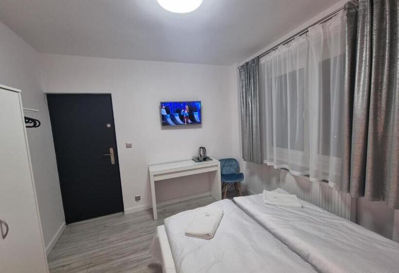 פנסיון Snow Queen