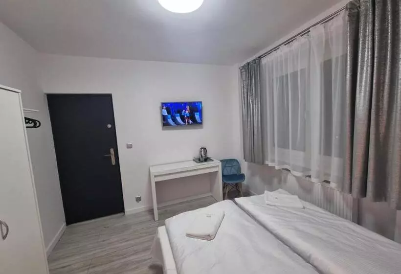 پانسیون Snow Queen