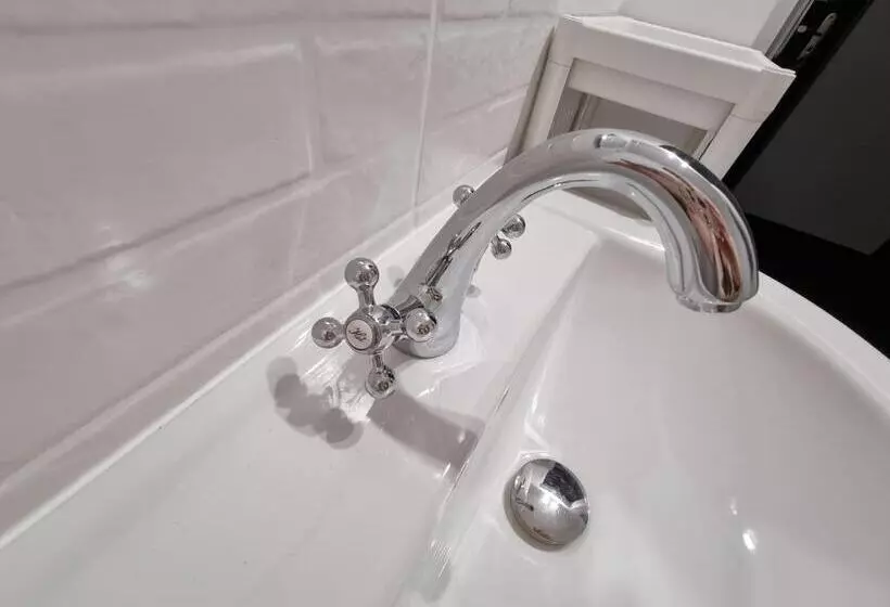 پانسیون Snow Queen