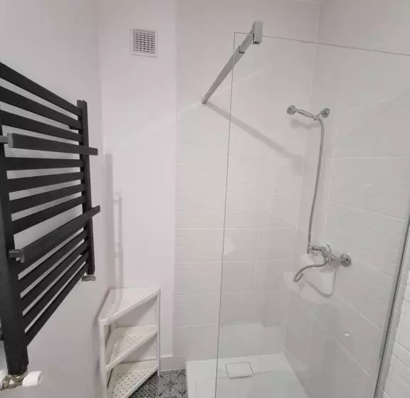 پانسیون Snow Queen