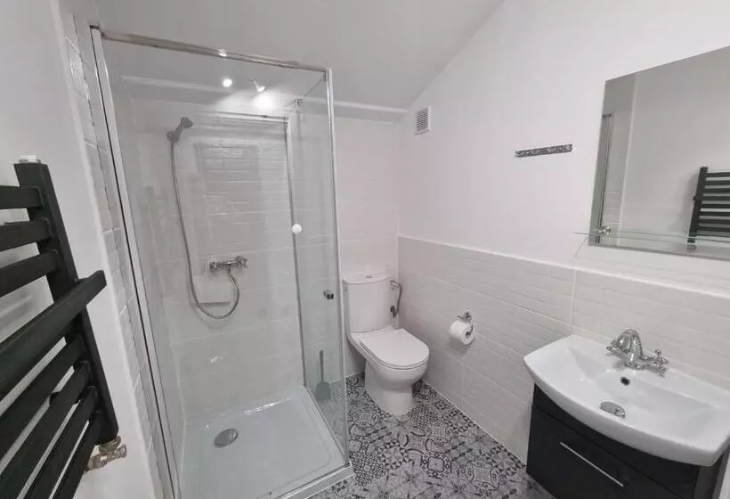 پانسیون Snow Queen