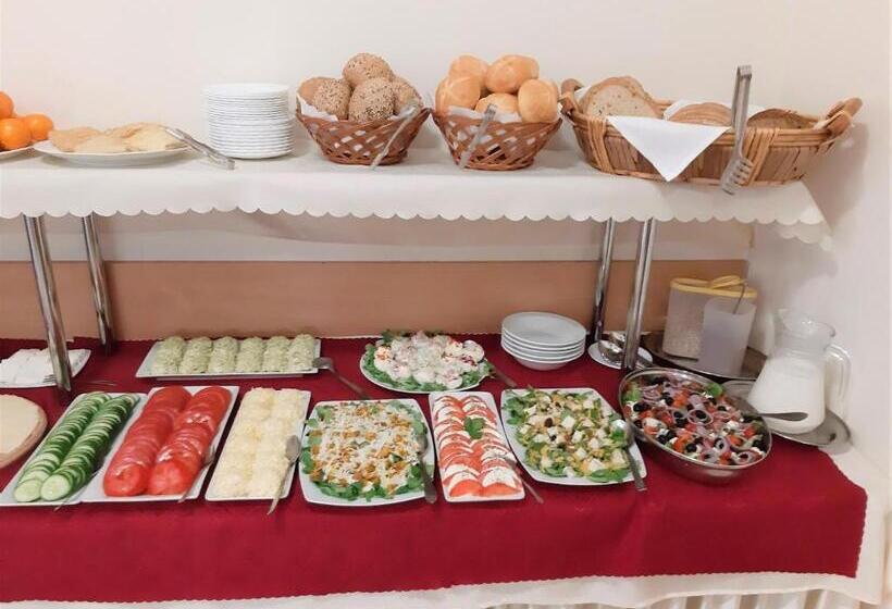 פנסיון Villa Eldorado