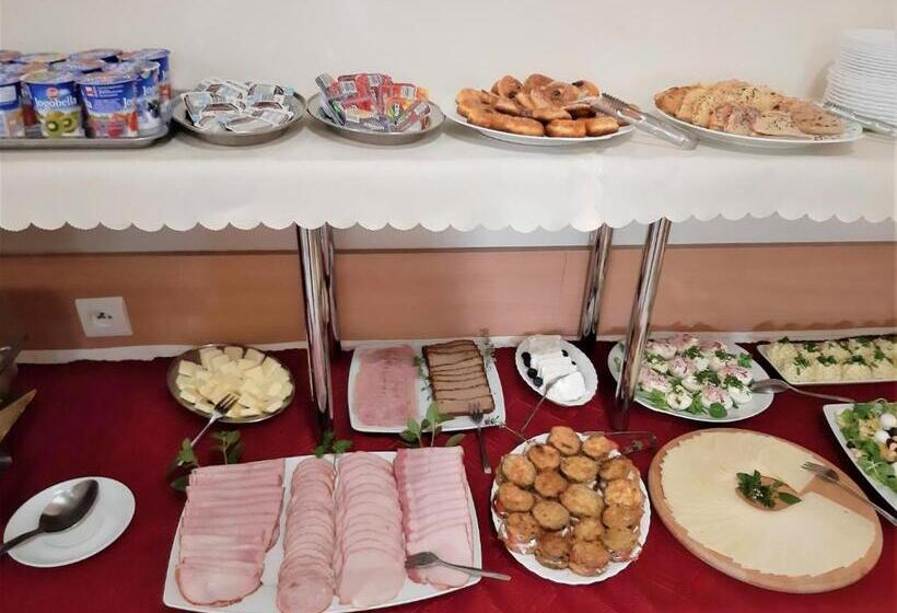 פנסיון Villa Eldorado