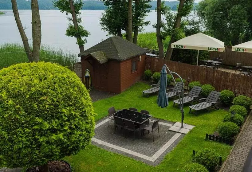 Majatalo Willa Borowski