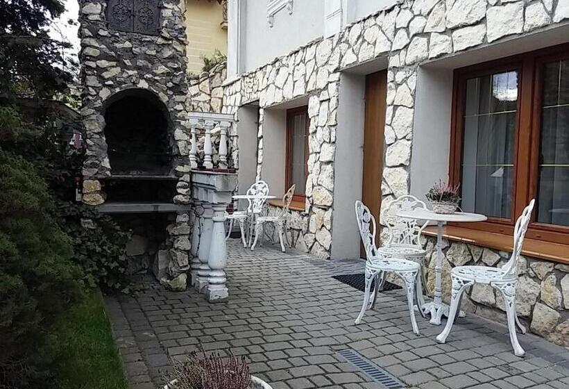 פנסיון Willa Epoka