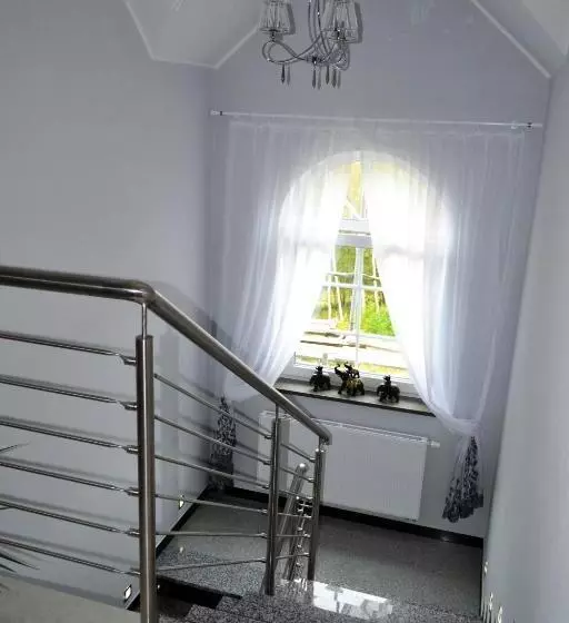 Majatalo Willa Na Złotym Widoku