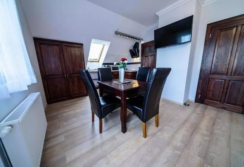 Majatalo Willa Na Złotym Widoku