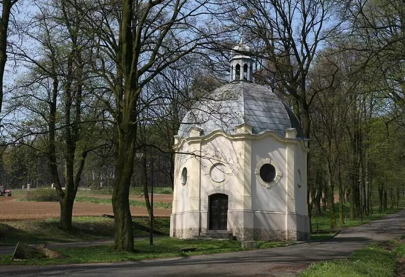 リゾートホテル Dom Pielgrzyma   Góra św Anny