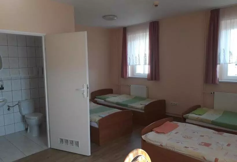 リゾートホテル Dom Pielgrzyma   Góra św Anny