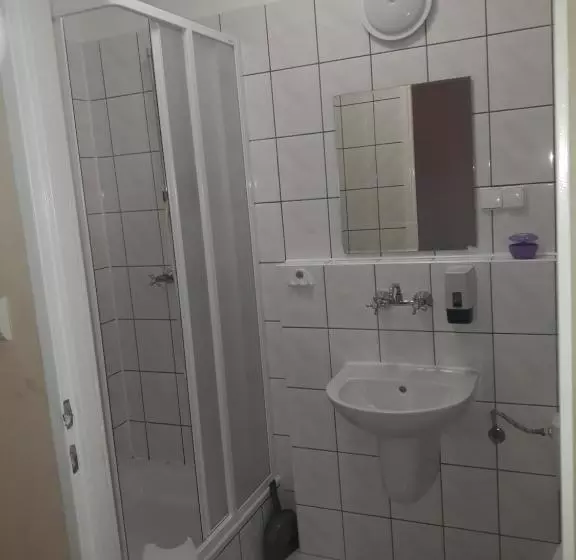 リゾートホテル Dom Pielgrzyma   Góra św Anny
