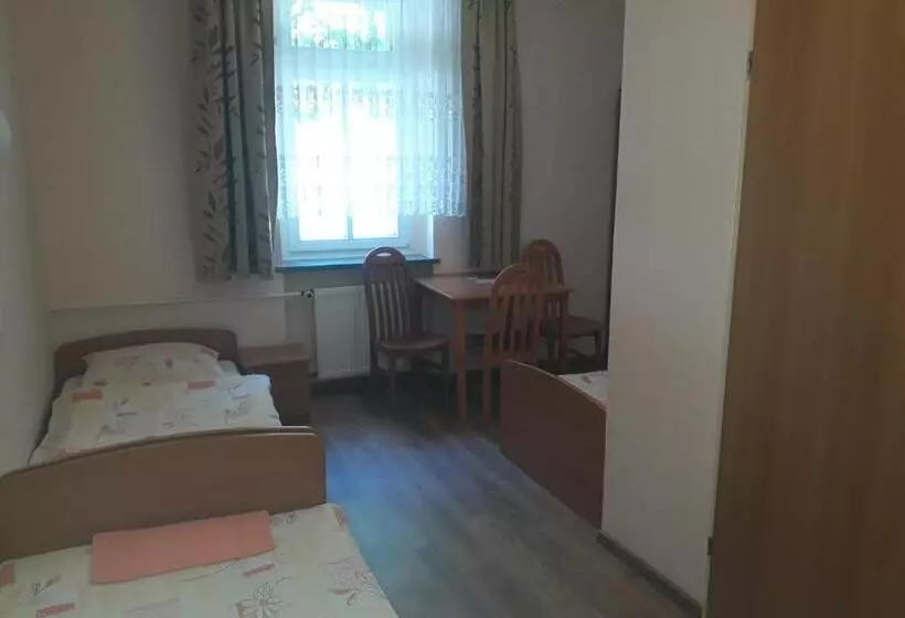 リゾートホテル Dom Pielgrzyma   Góra św Anny