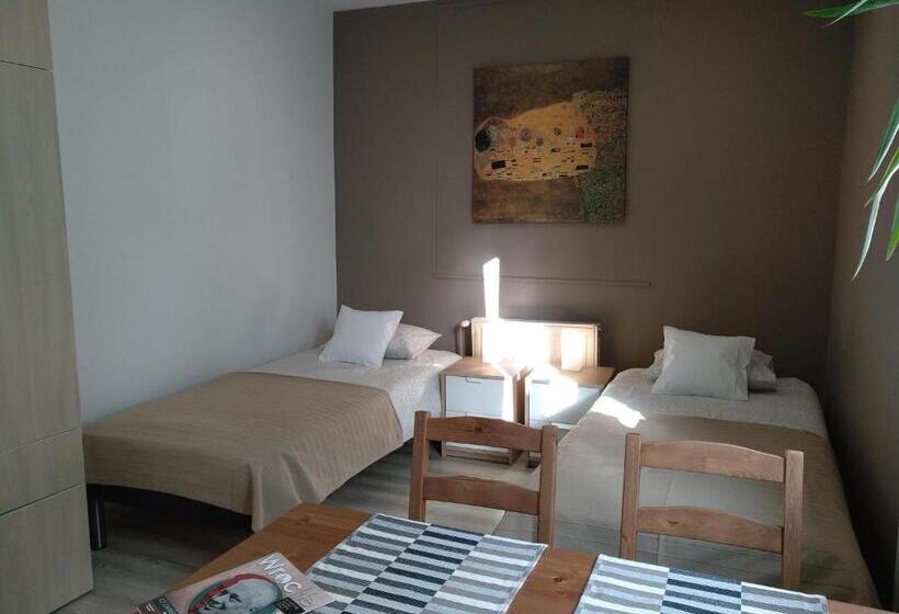 旅馆 City Apartments & Gym