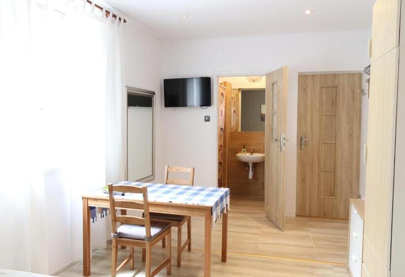 旅馆 City Apartments & Gym