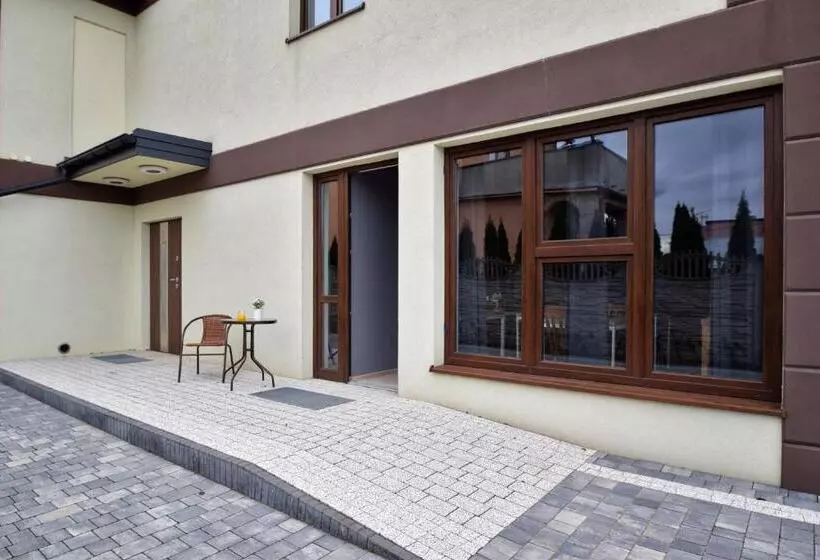 ベッドアンドブレックファースト Aparthotel Globus   Bezkontaktowa Obsługa