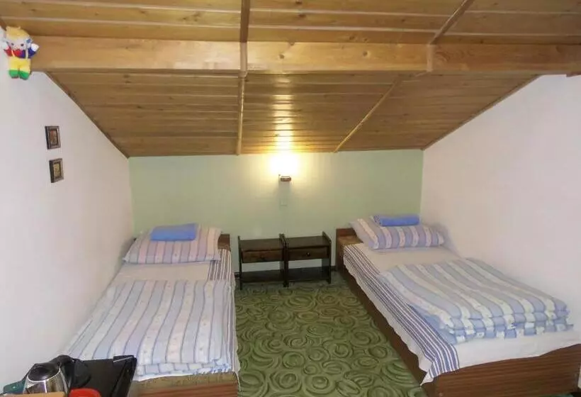 Aamiaismajoitus (B&B) Gościniec Nad Jarem