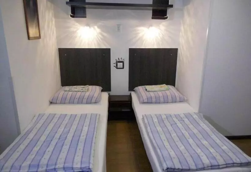 Aamiaismajoitus (B&B) Gościniec Nad Jarem