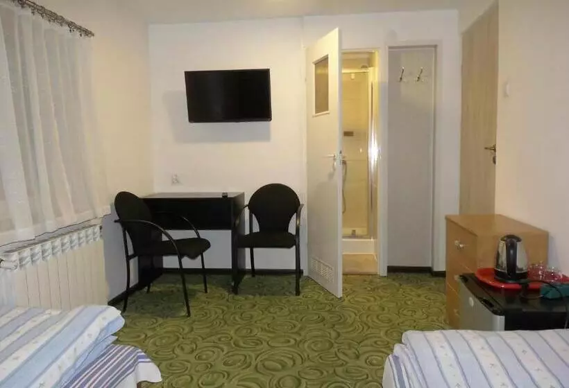 Aamiaismajoitus (B&B) Gościniec Nad Jarem