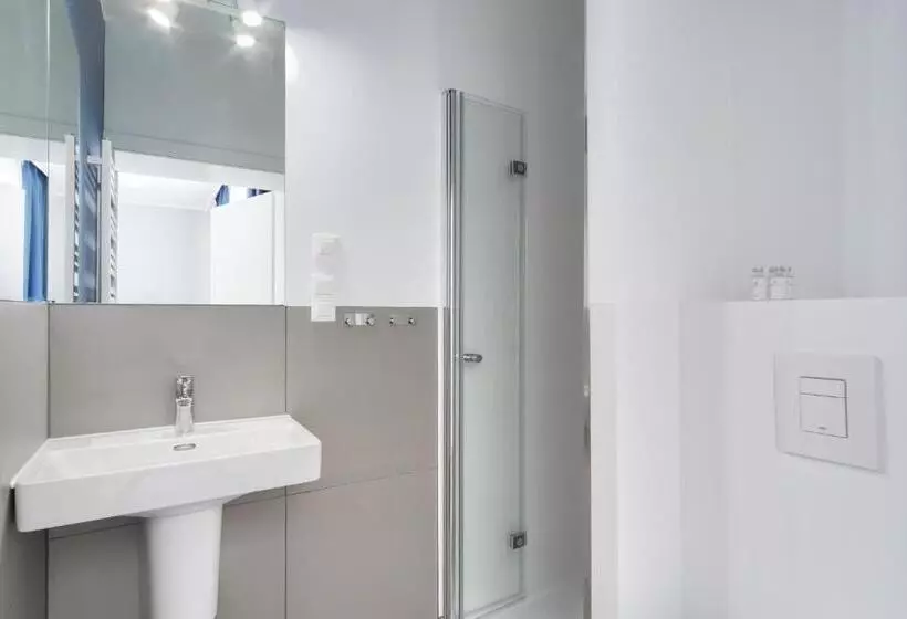 Aamiaismajoitus (B&B) Hugo