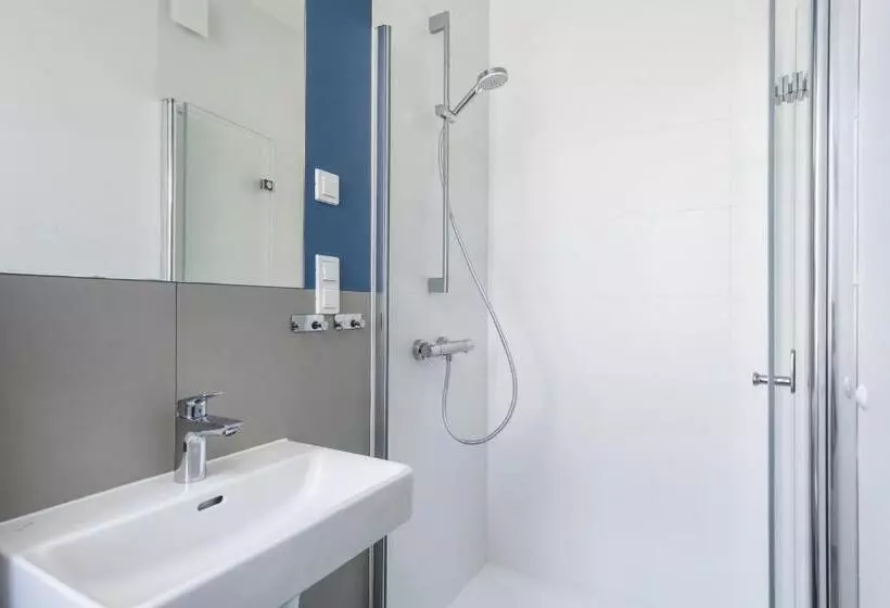 Aamiaismajoitus (B&B) Hugo