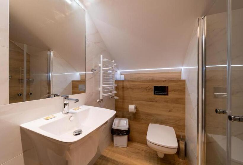 住宿加早餐 Rezydencja Patria