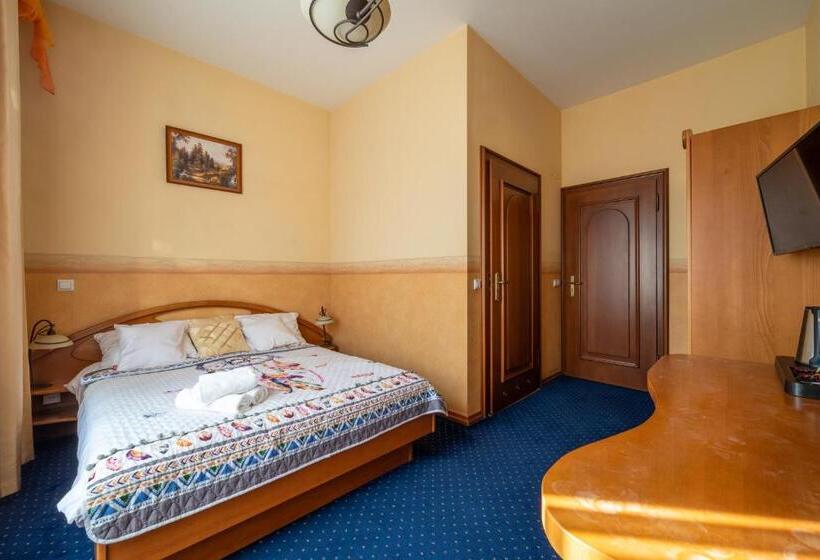 住宿加早餐 Rezydencja Patria