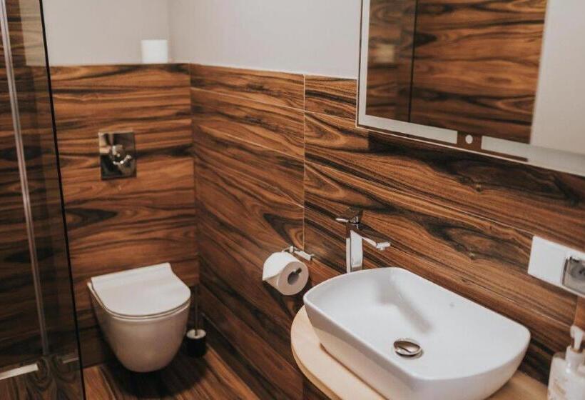 تختخواب و صبحانه Villa Paula