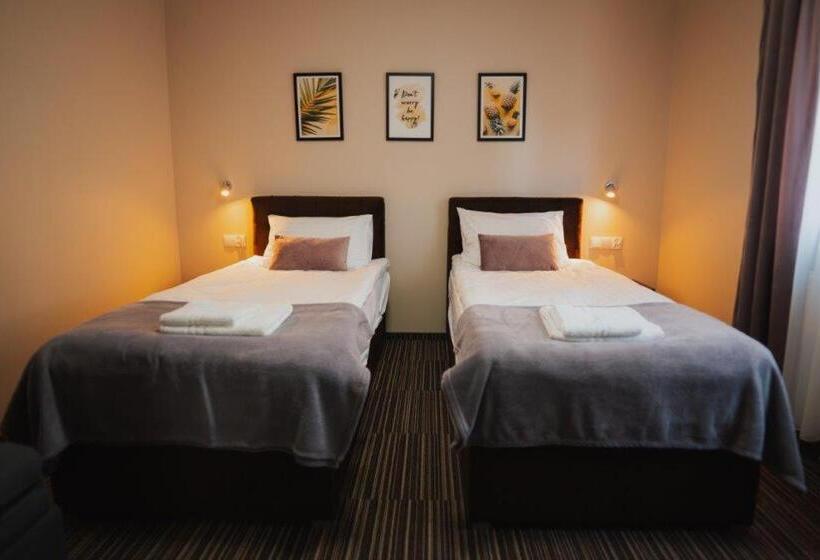 تختخواب و صبحانه Villa Paula