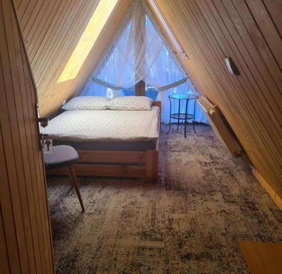 تختخواب و صبحانه W Zakopanem Hej